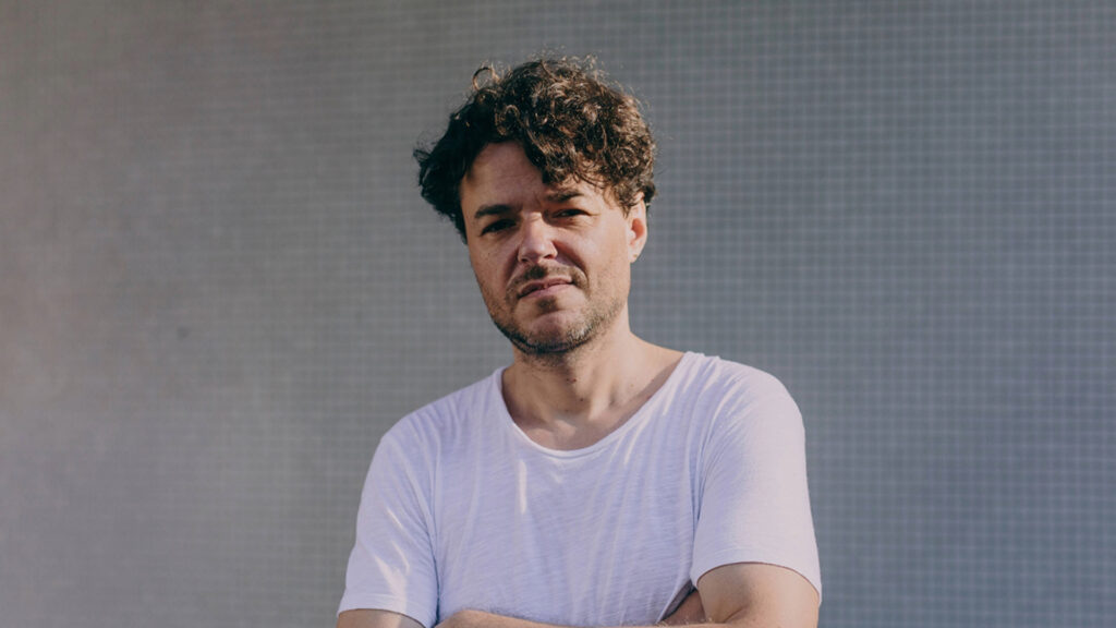 Matías Aguayo: La música tiene la lógica de los sueños